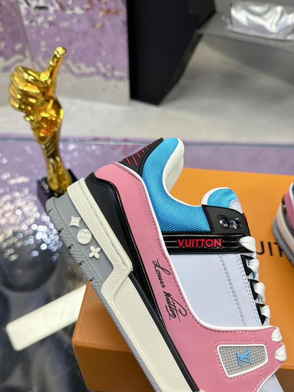 ルイヴィトン靴着用イメージ